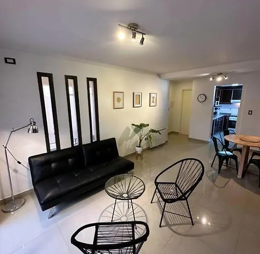 Departamento Excelente Ubicacion Con Cochera